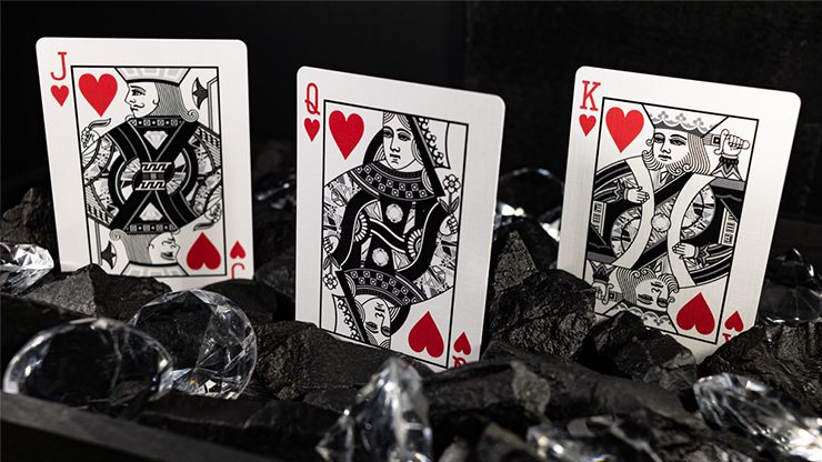67950 alt2.png Carbon (Diamond Edition) Playing Cards