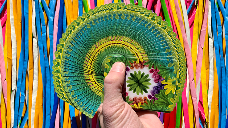 70562 alt1.png Bicycle Balloon Jungle Playing Cards