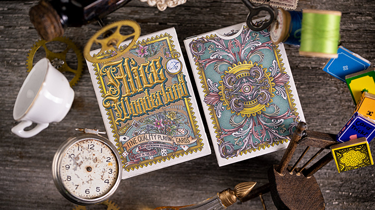 72033 alt1.png Alice in Wonderland Playing Cards by Kings Wild