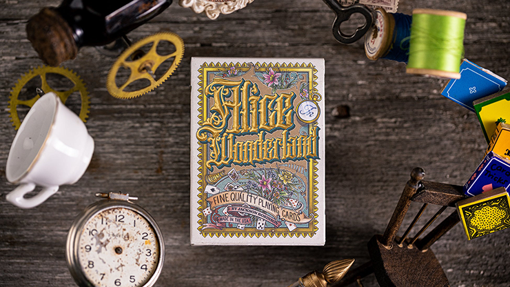 72033 full.png Alice in Wonderland Playing Cards by Kings Wild