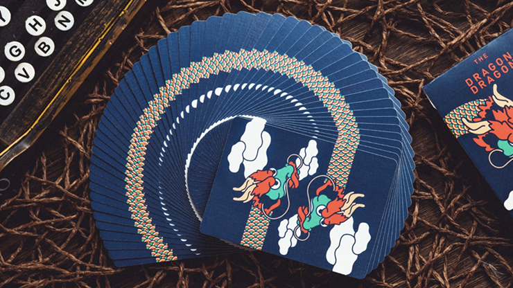 76052 alt2.png The Dragon (Blue Gilded) Playing Cards