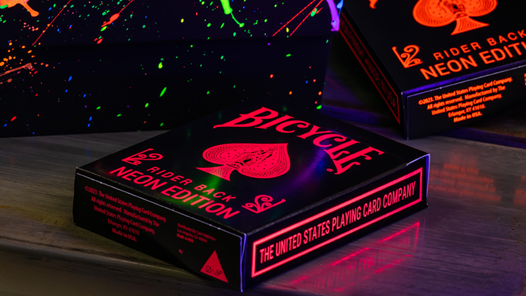 76865 full.png Bicycle Star-Fire Pink Neon Playing Cards