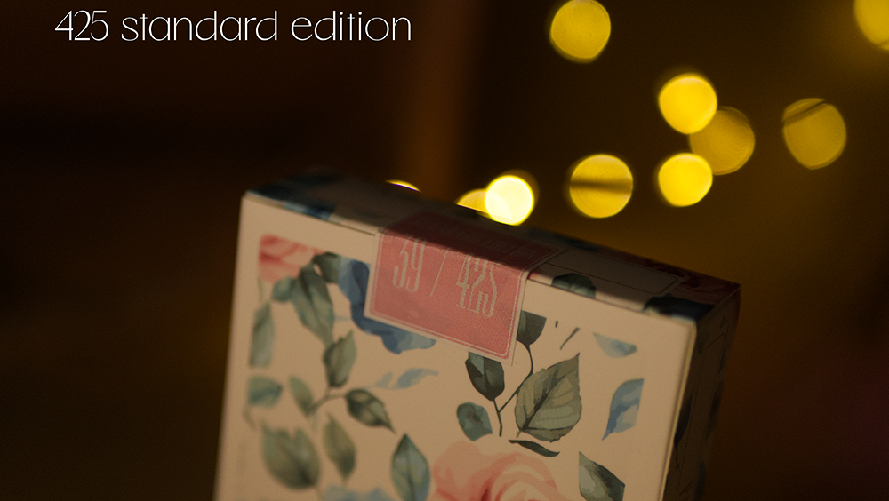 79659 alt1.png Flower Deck (Roses) Playing Cards