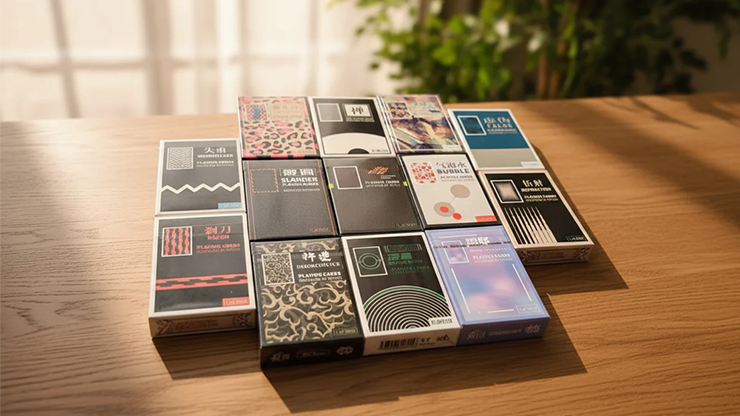 79852 alt5.png Metropolis Playing Cards by WohStudios