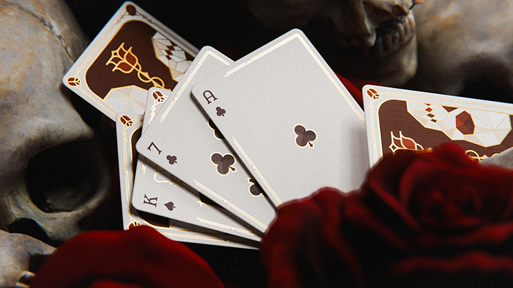 80041 alt5.png Skulls & Roses Playing Cards