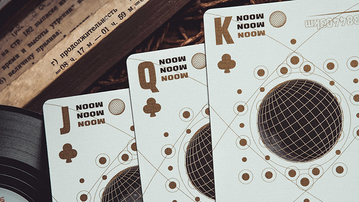 80228 alt3.png Moon (White) Playing Cards